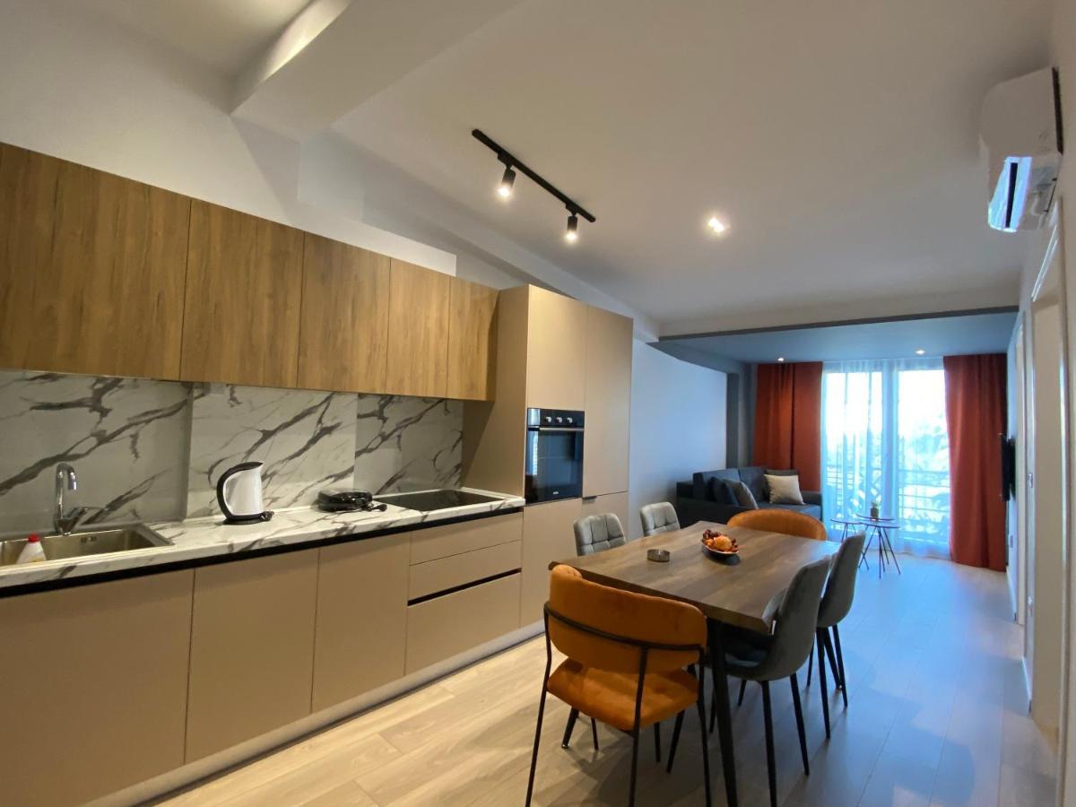 Brand New Apts Located At The City'S Main Square-100 Mbs Wifi Durrës Exteriér fotografie