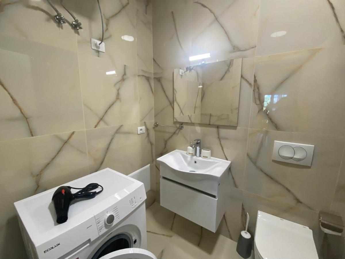 Brand New Apts Located At The City'S Main Square-100 Mbs Wifi Durrës Exteriér fotografie