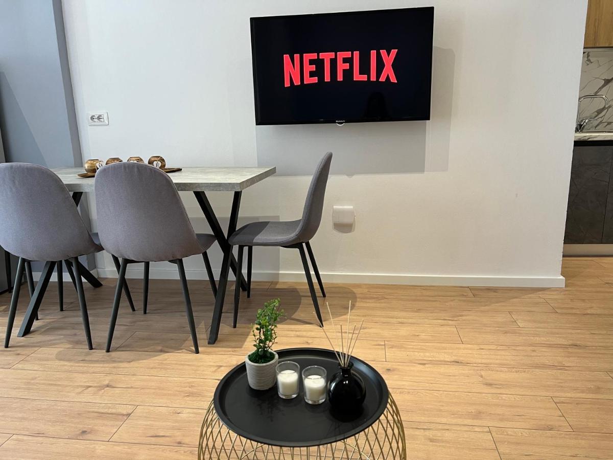 Brand New Apts Located At The City'S Main Square-100 Mbs Wifi Durrës Exteriér fotografie