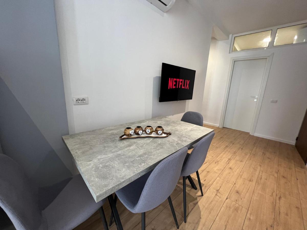 Brand New Apts Located At The City'S Main Square-100 Mbs Wifi Durrës Exteriér fotografie