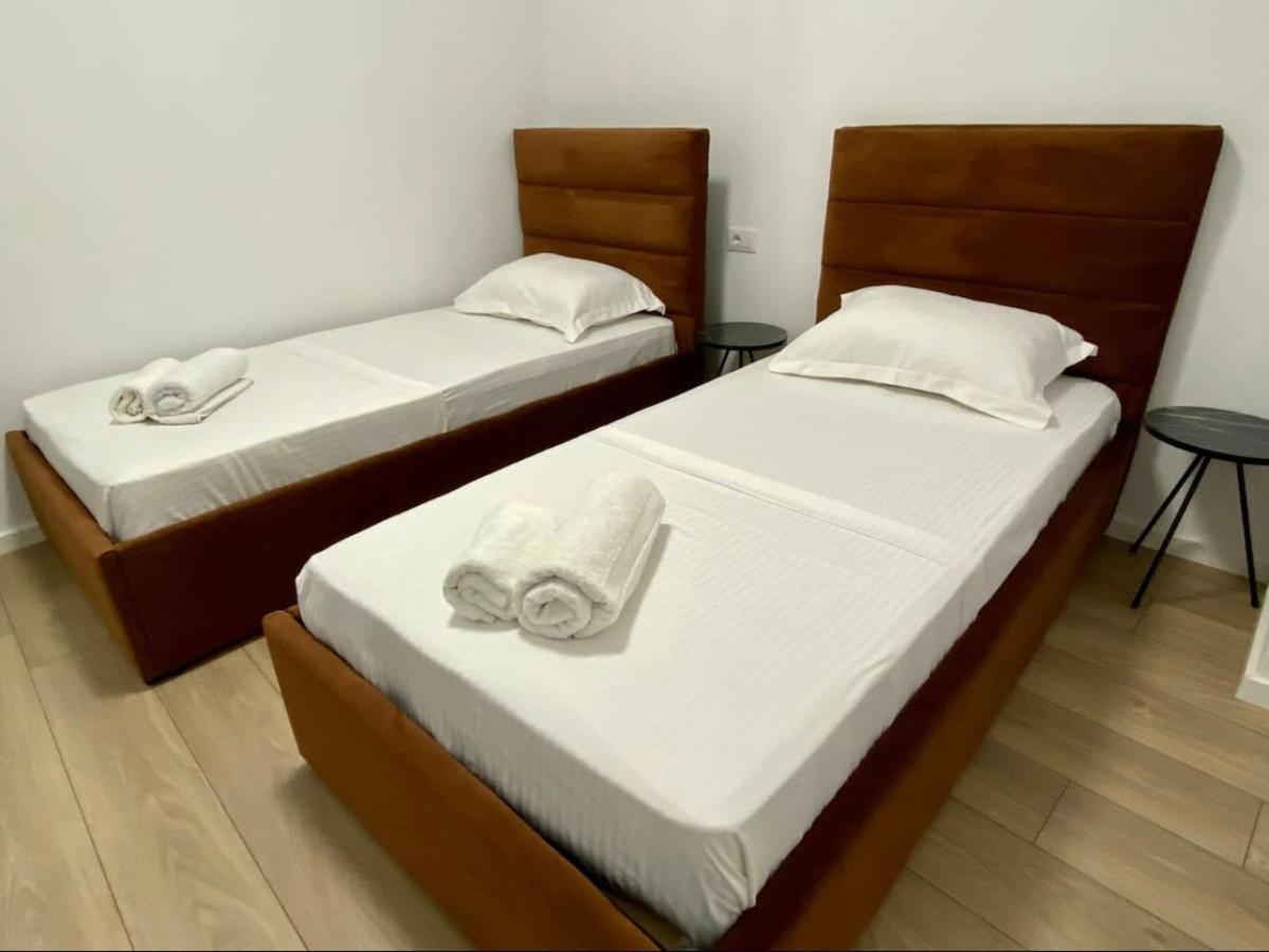 Brand New Apts Located At The City'S Main Square-100 Mbs Wifi Durrës Exteriér fotografie