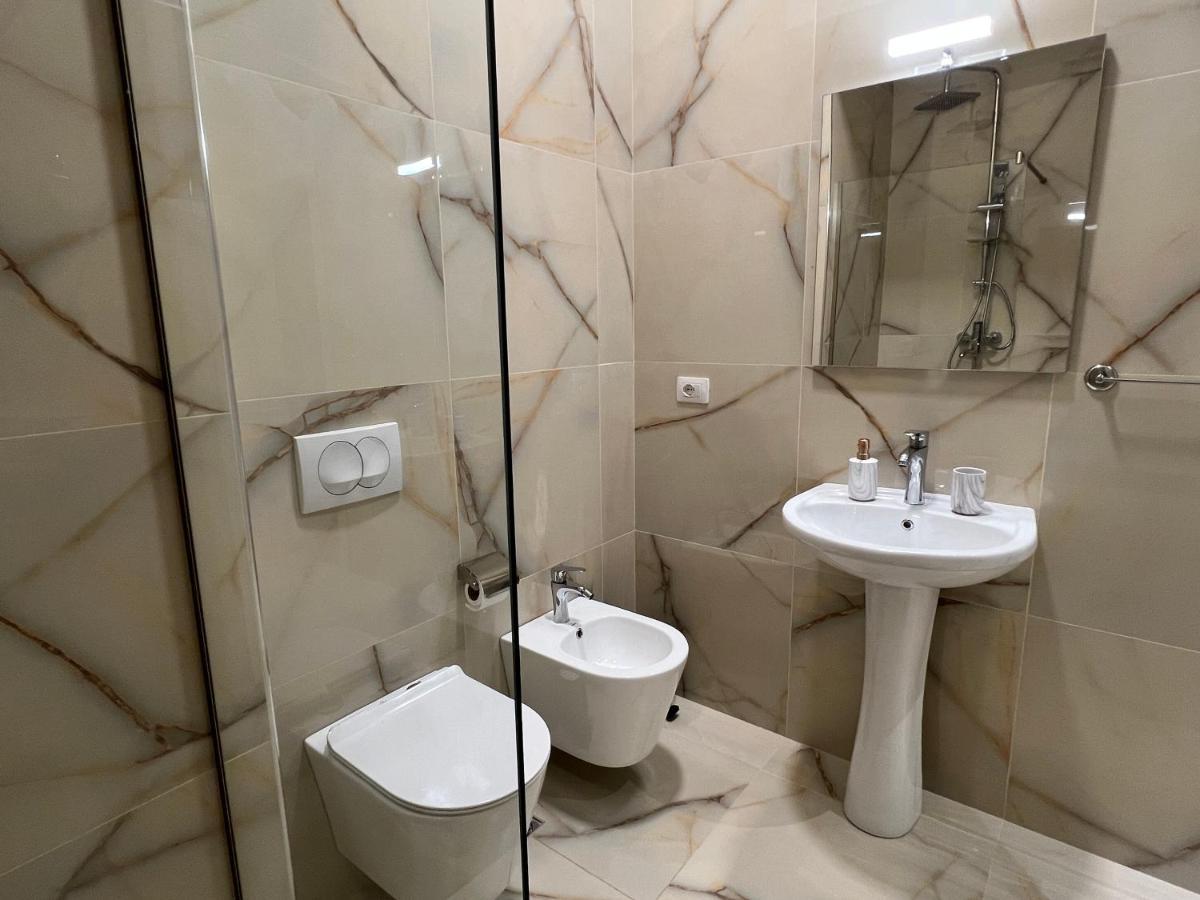 Brand New Apts Located At The City'S Main Square-100 Mbs Wifi Durrës Exteriér fotografie