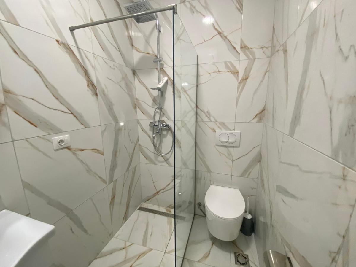 Brand New Apts Located At The City'S Main Square-100 Mbs Wifi Durrës Exteriér fotografie