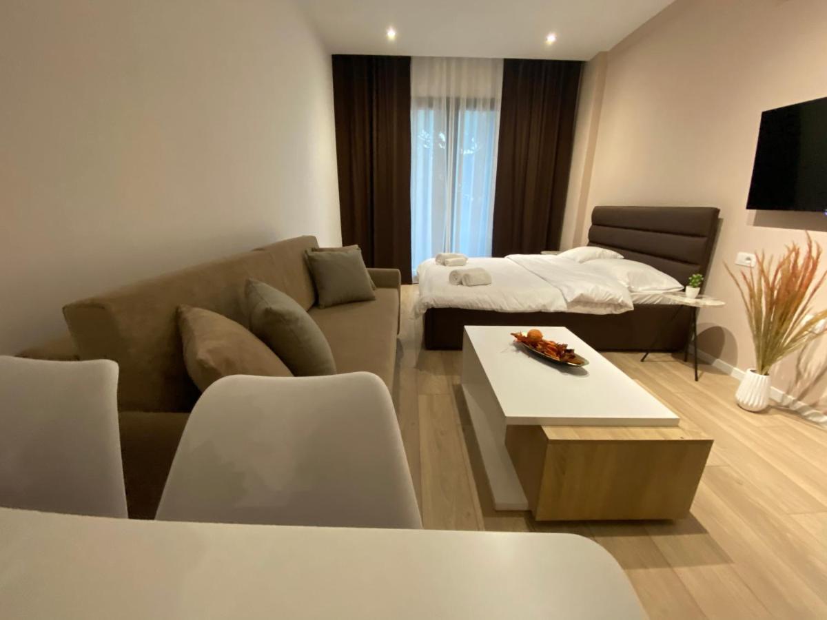 Brand New Apts Located At The City'S Main Square-100 Mbs Wifi Durrës Exteriér fotografie
